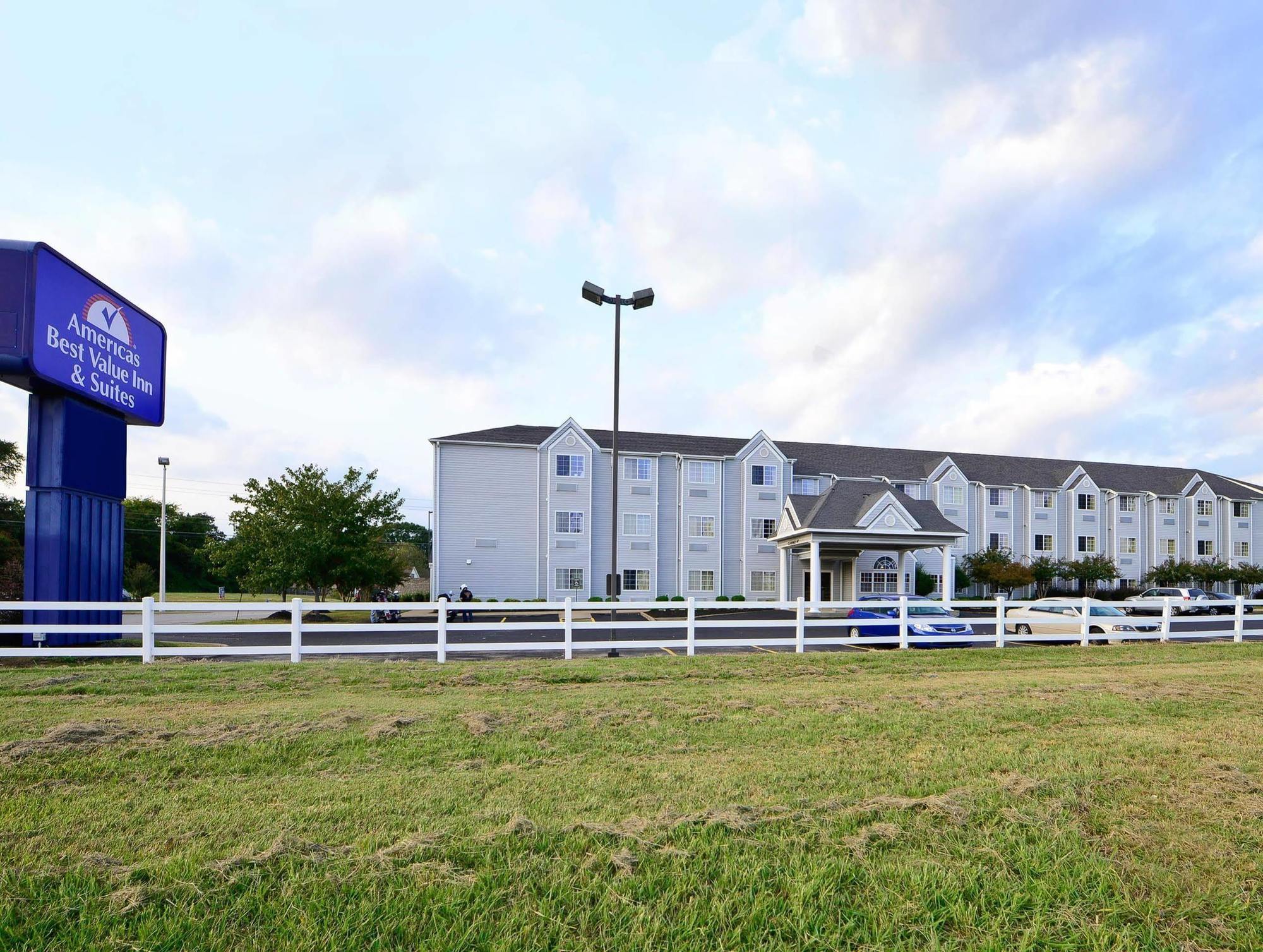 America'S Best Value Inn And Suites - Джексон Екстер'єр фото